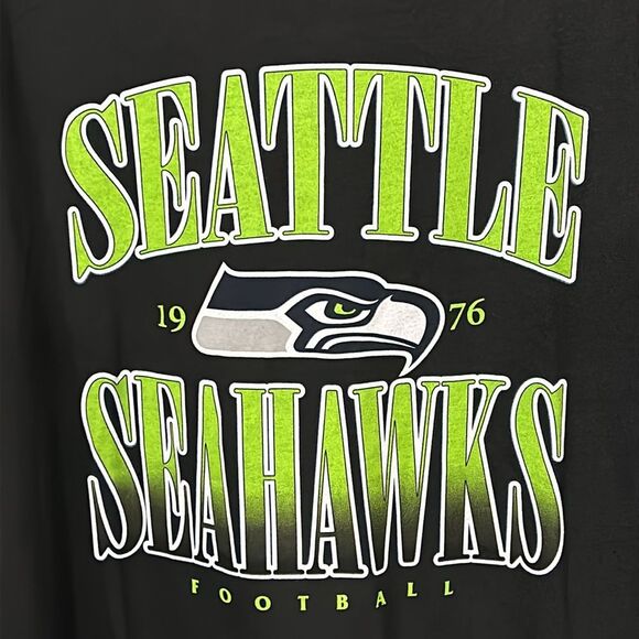 NFL Seattle Seahawks T-Shirt - L - NWT - Picture 2 of 5